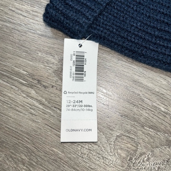 NWT Old Navy Pom Winter Hat 18-24 Months Navy Blue | French Bulldog Emblem Hat - Picture 7 of 8